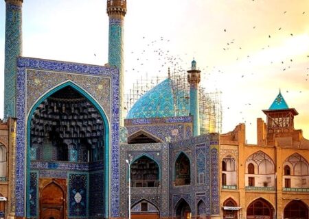 فضیلت بنای مسجد در آموزه­ های دینی ، سه شرط آبادگران مسجد